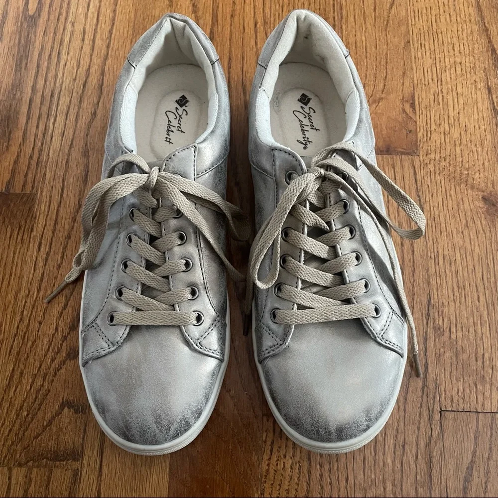 Secret Celebrity Felicity Metallic Gold Pearlized Taupe Sneakers Shoes Women’s 9
